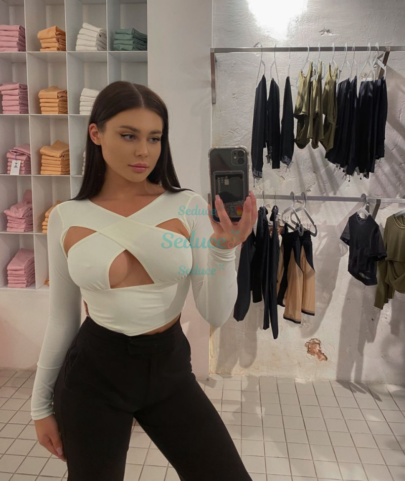 Photo escort girl Arash: the best escort service