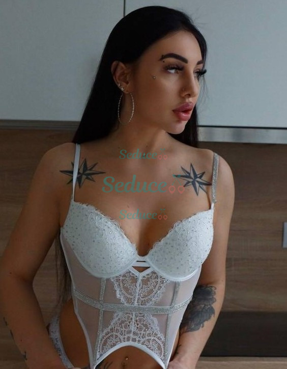 Photo escort girl DASHA LUX: the best escort service