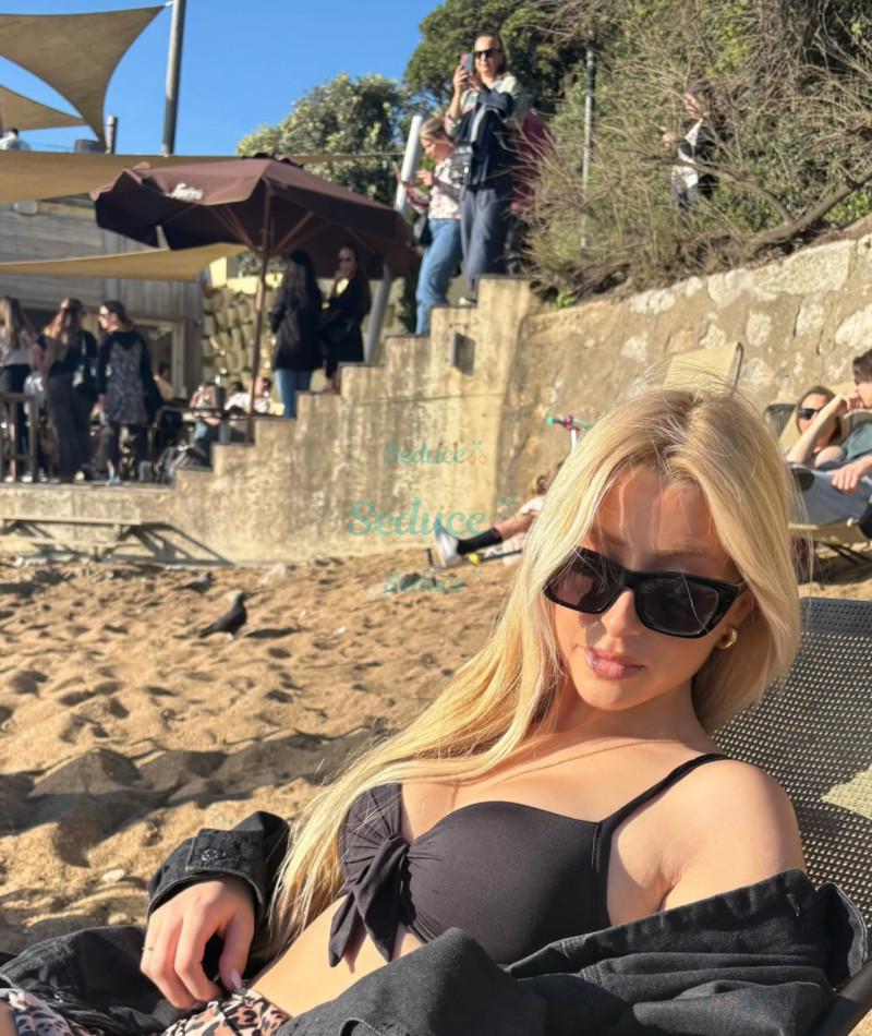 Photo escort girl Selen: the best escort service