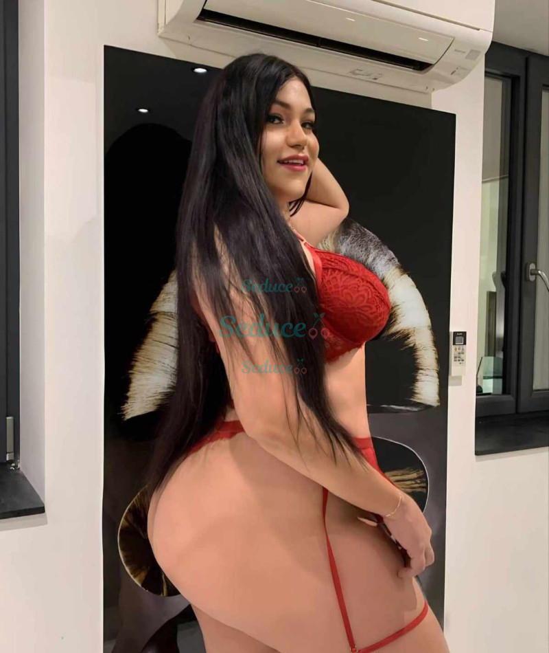 Photo escort girl PAMELA: the best escort service