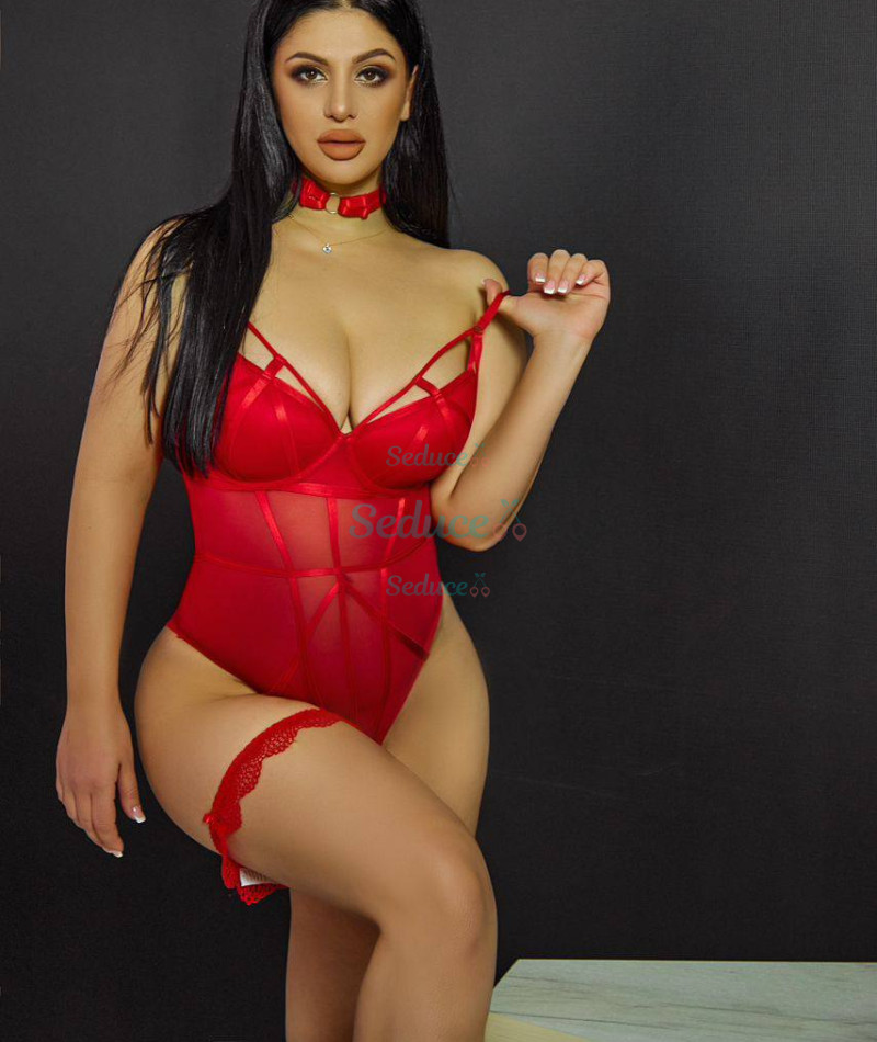 Photo escort girl Ariela: the best escort service