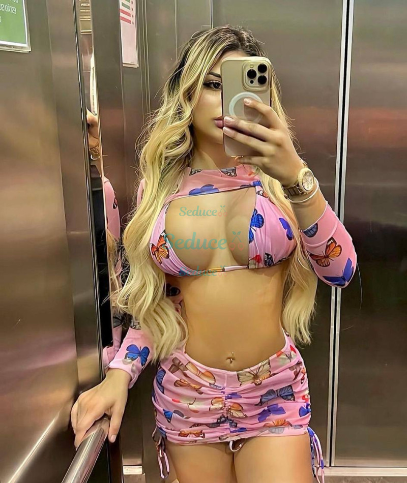 Photo escort girl Monica : the best escort service