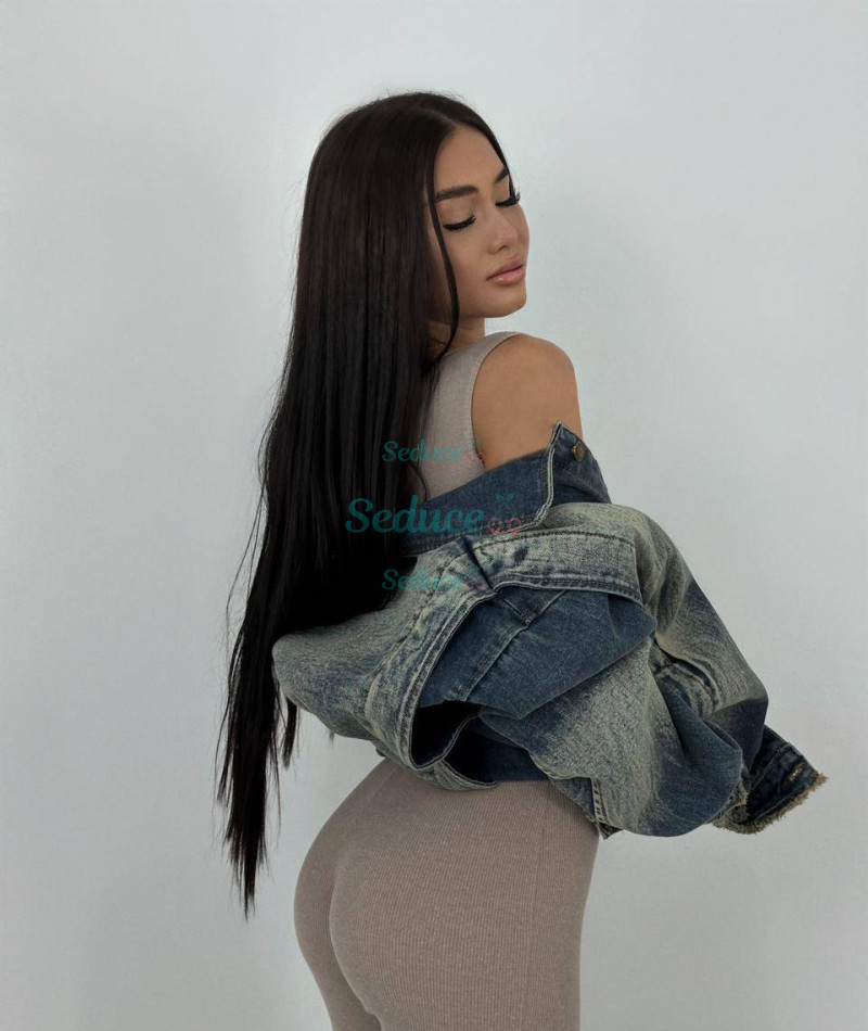 Photo escort girl NICOL: the best escort service