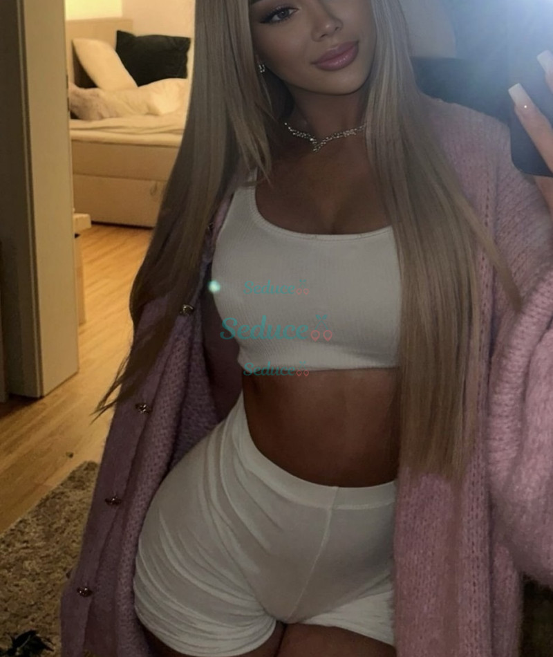 Photo escort girl Lenaa : the best escort service