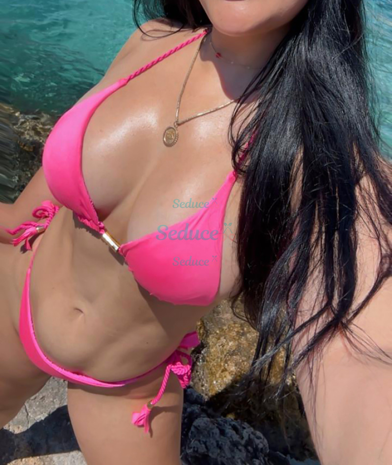 Photo escort girl Harley: the best escort service