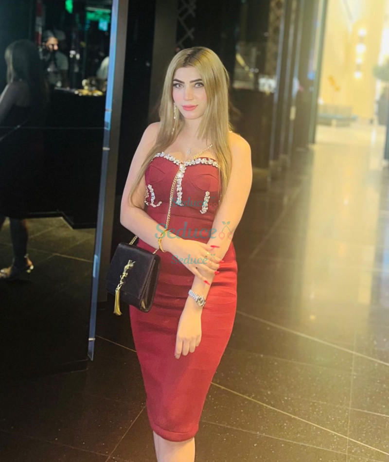 Photo escort girl Anum: the best escort service