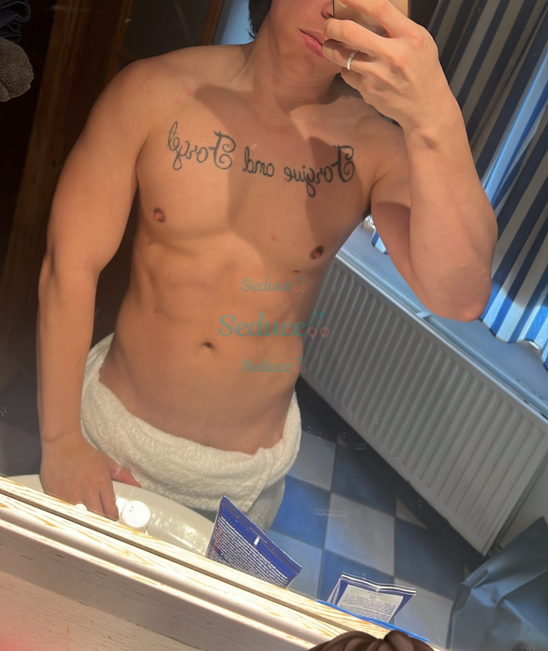 Photo escort girl Christopher: the best escort service