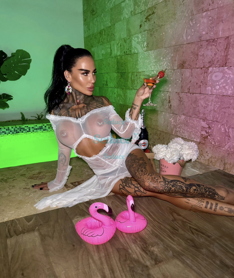 Photo escort girl Bella: the best escort service