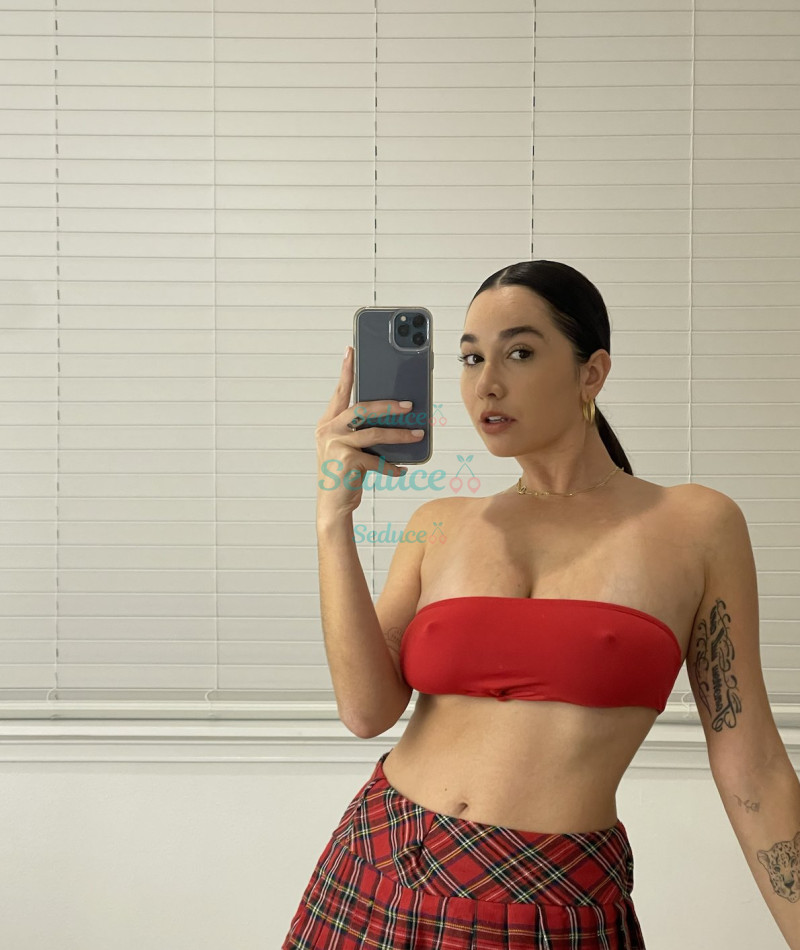 Photo escort girl Bellinealexx: the best escort service