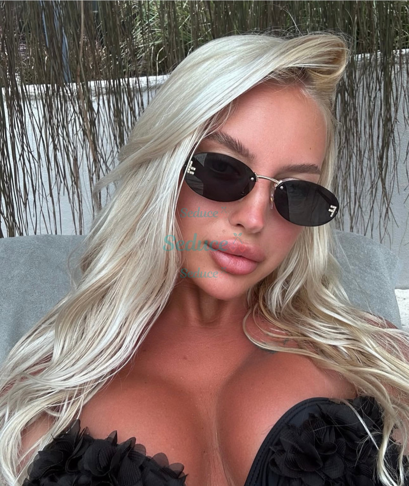 Photo escort girl Darina : the best escort service