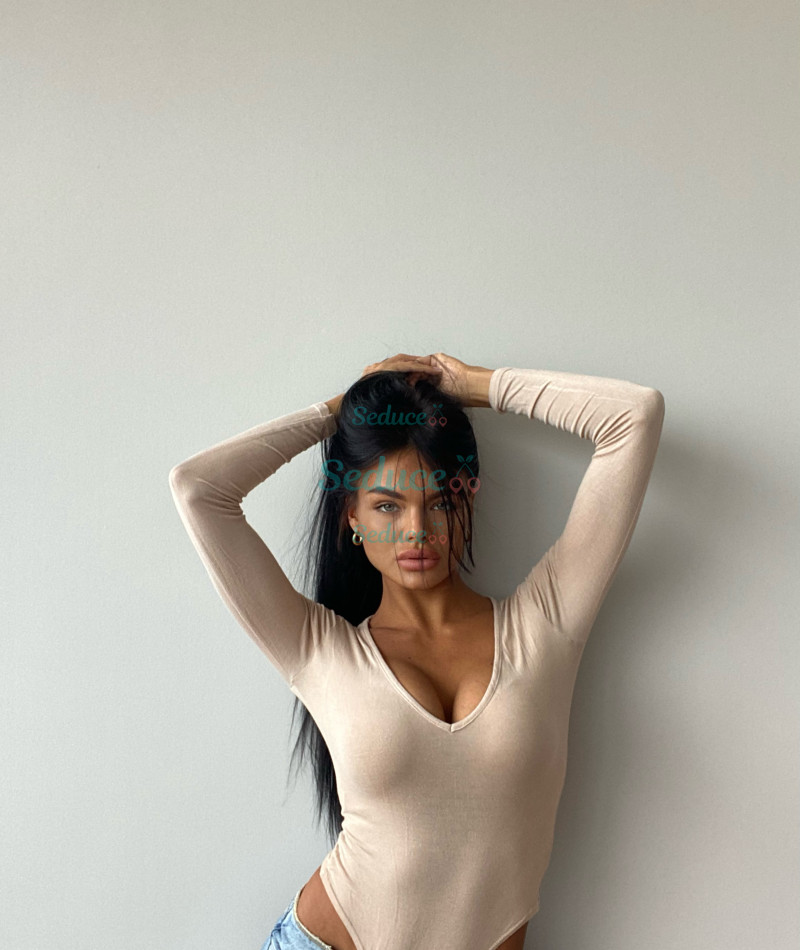 Photo escort girl Lolita: the best escort service