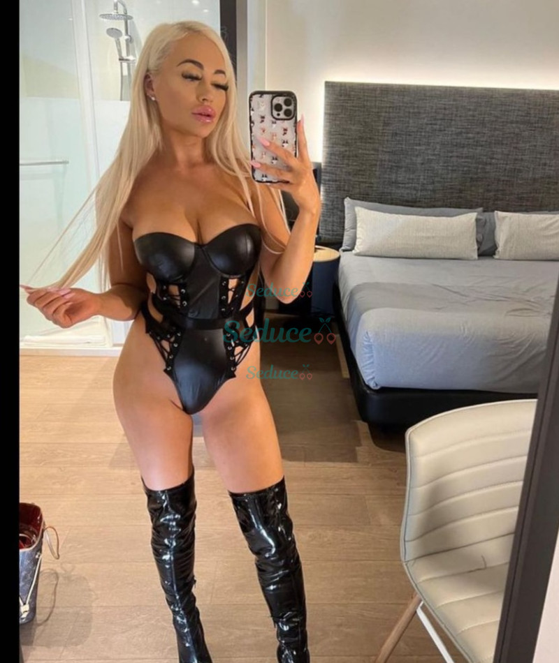 Photo escort girl ANNA MIA: the best escort service