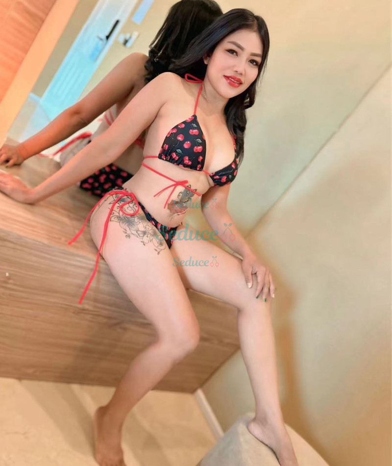 Photo escort girl Regina: the best escort service