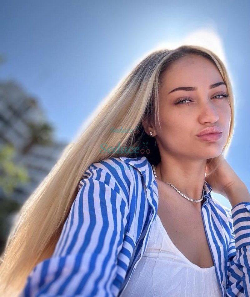 Photo escort girl Miss Ella : the best escort service