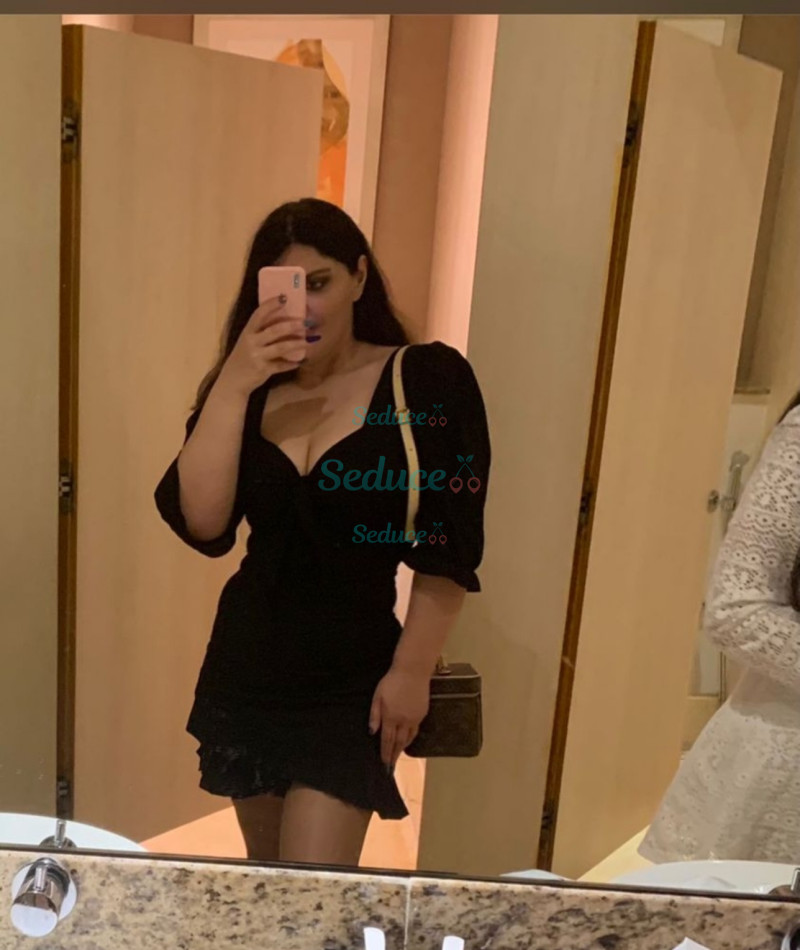 Photo escort girl Amara: the best escort service