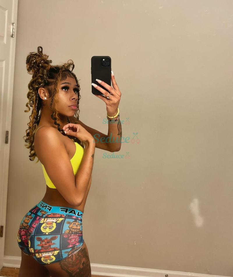 Photo escort girl Tracy: the best escort service