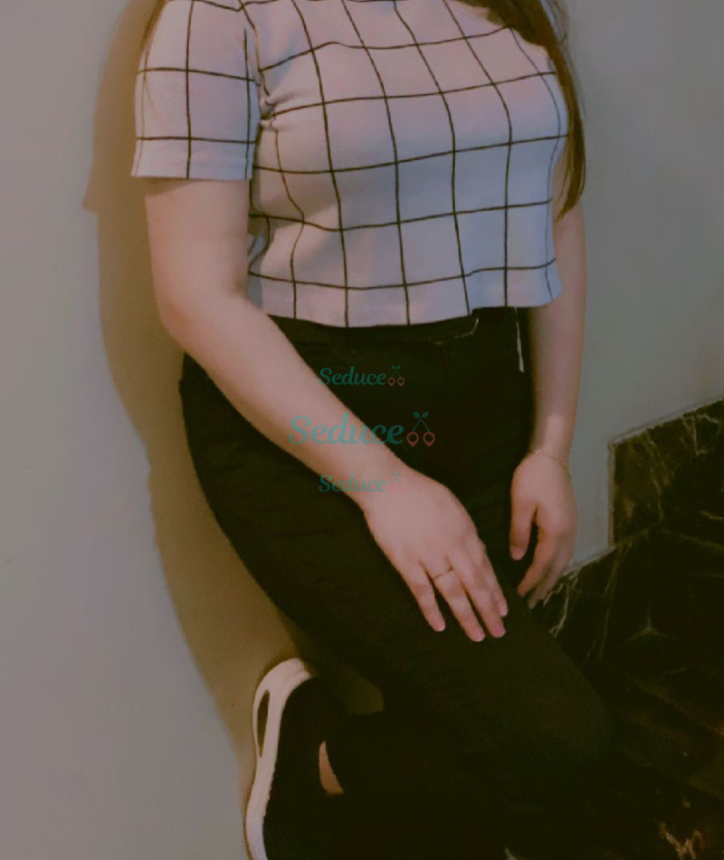 Photo escort girl Mehwish: the best escort service