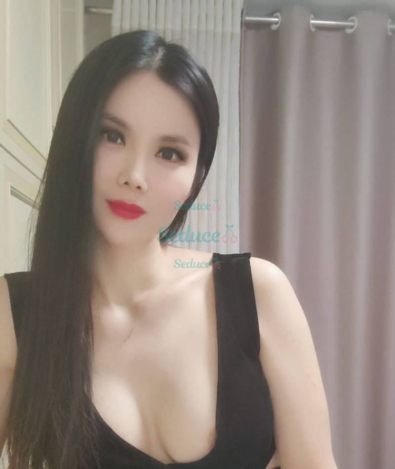 Photo escort girl Tresa: the best escort service