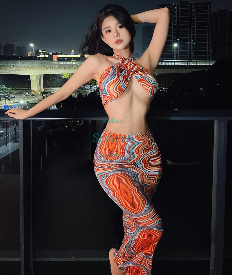 Photo escort girl Shiho Kurihara: the best escort service