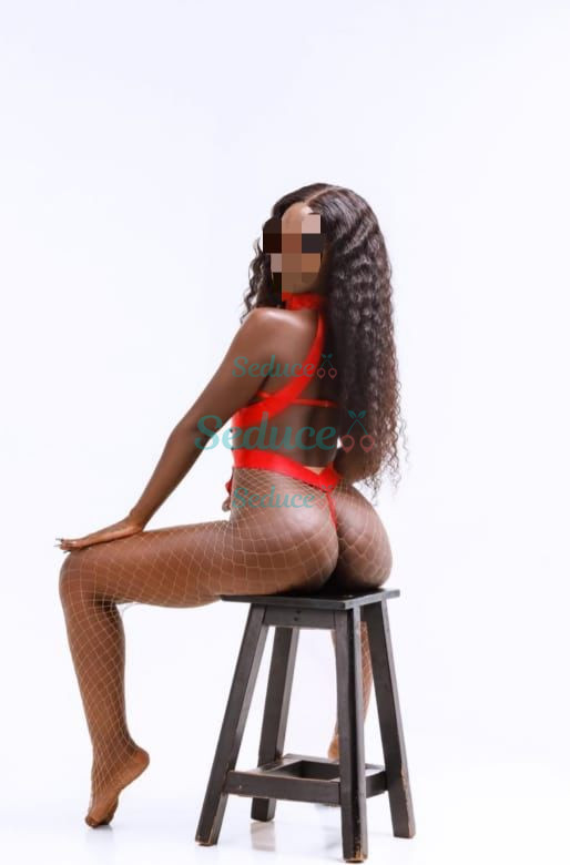 Photo escort girl Khloe: the best escort service