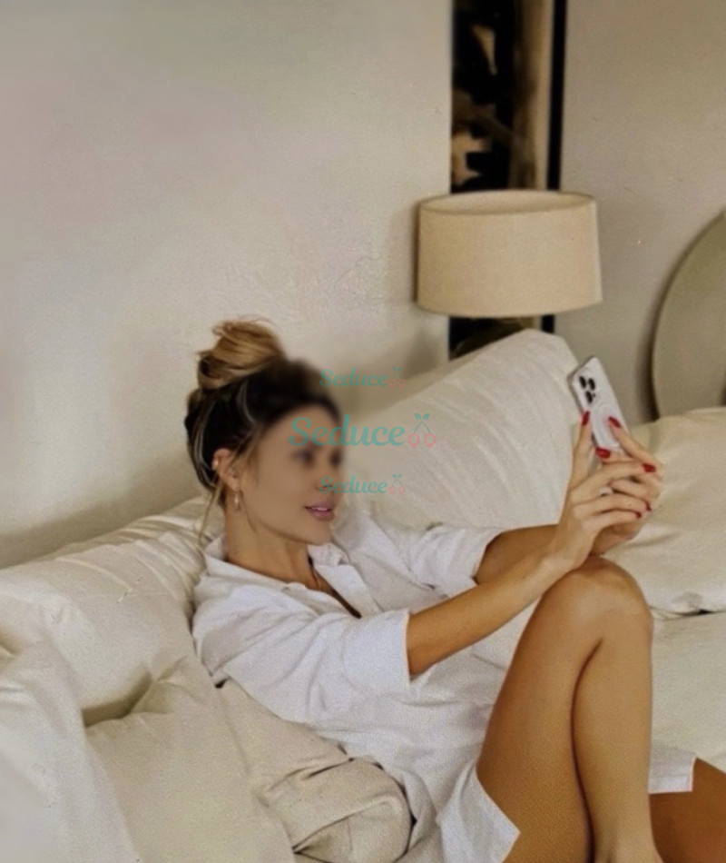 Photo escort girl Baby ZOE : the best escort service