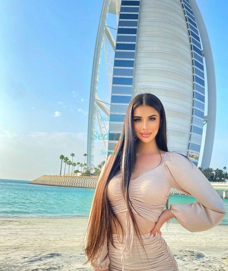 Photo escort girl Bainca: the best escort service