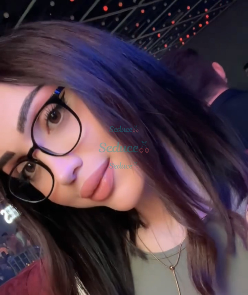 Photo escort girl Emily: the best escort service