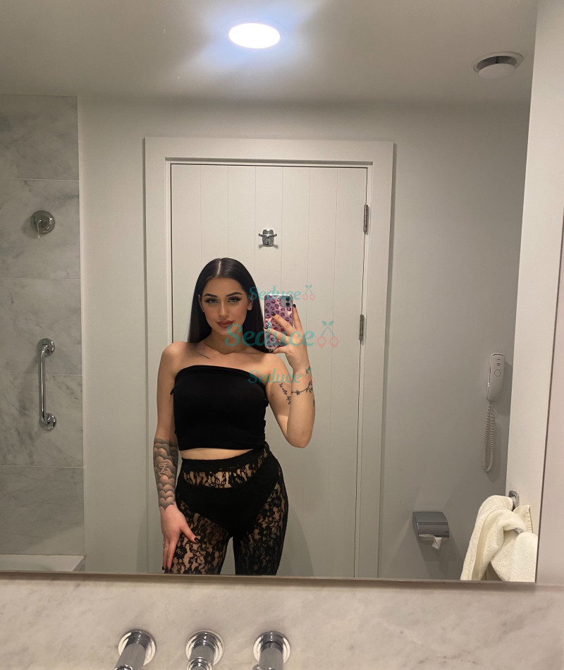 Photo escort girl Berenn : the best escort service