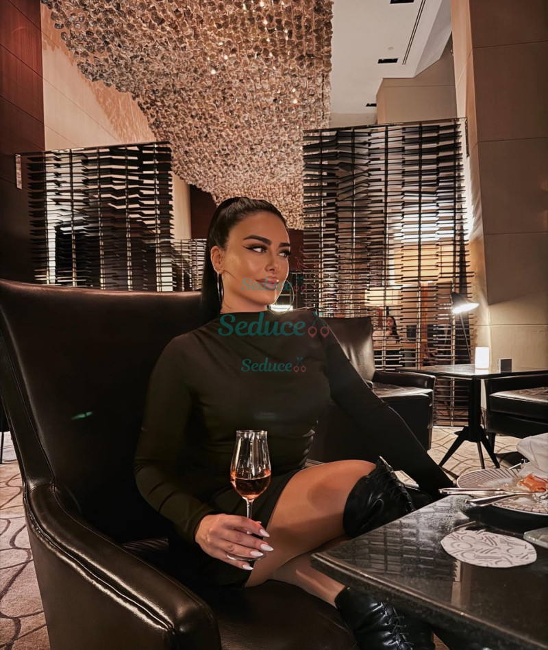 Photo escort girl HAYAL: the best escort service
