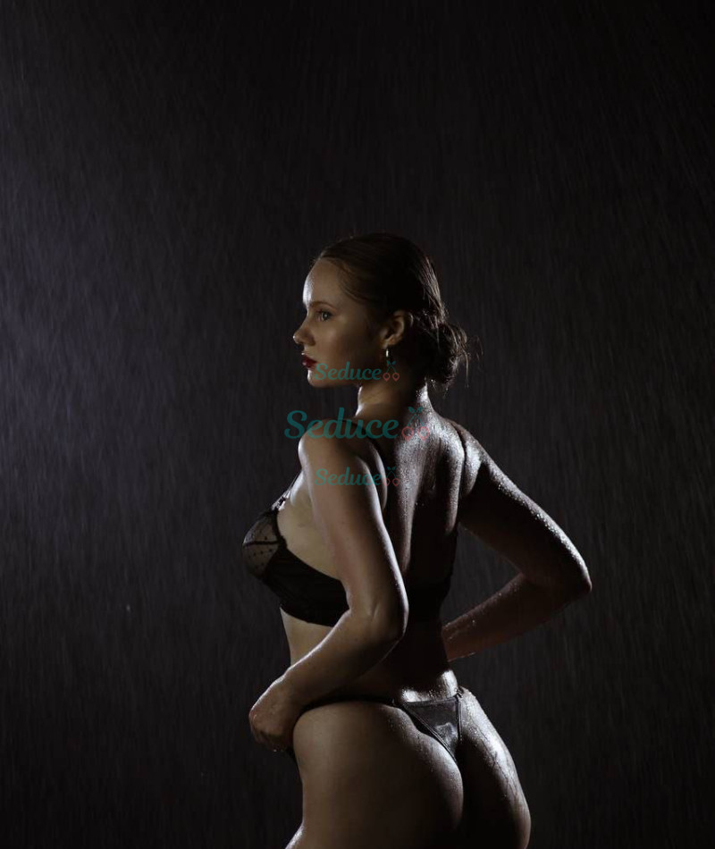 Photo escort girl Alisa: the best escort service