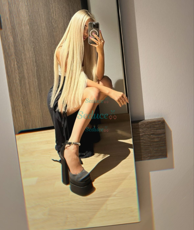 Photo escort girl Aleyna: the best escort service
