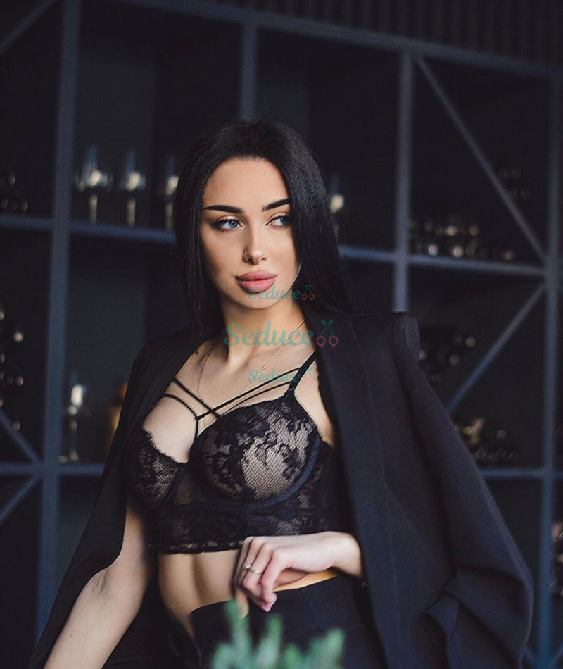 Photo escort girl Klara: the best escort service