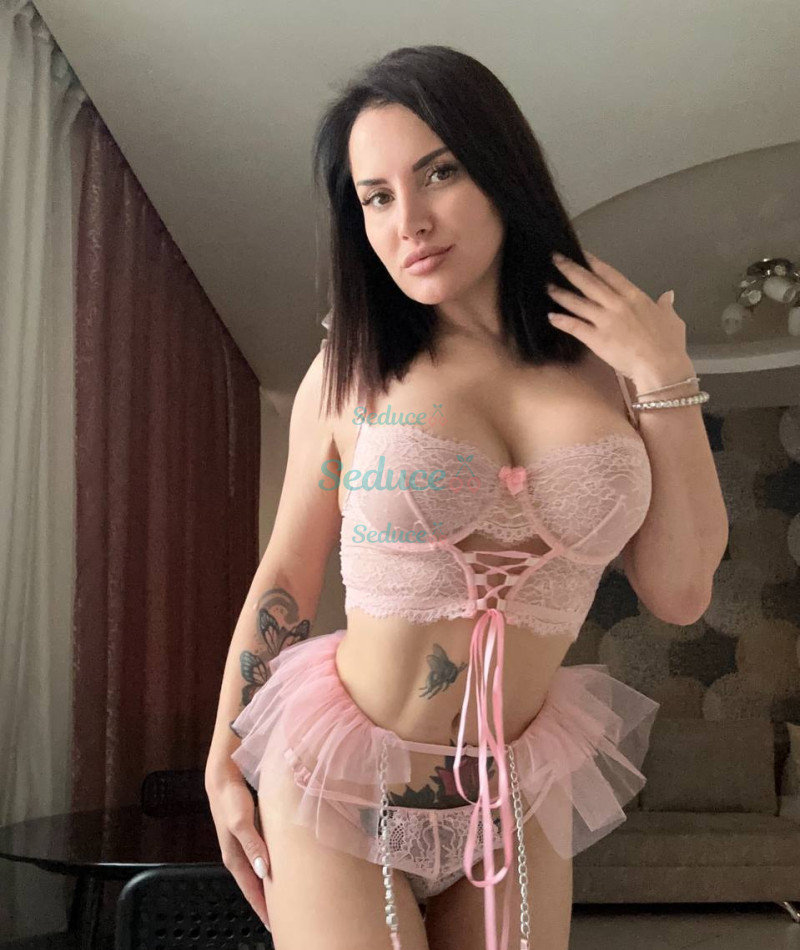 Photo escort girl Lili: the best escort service