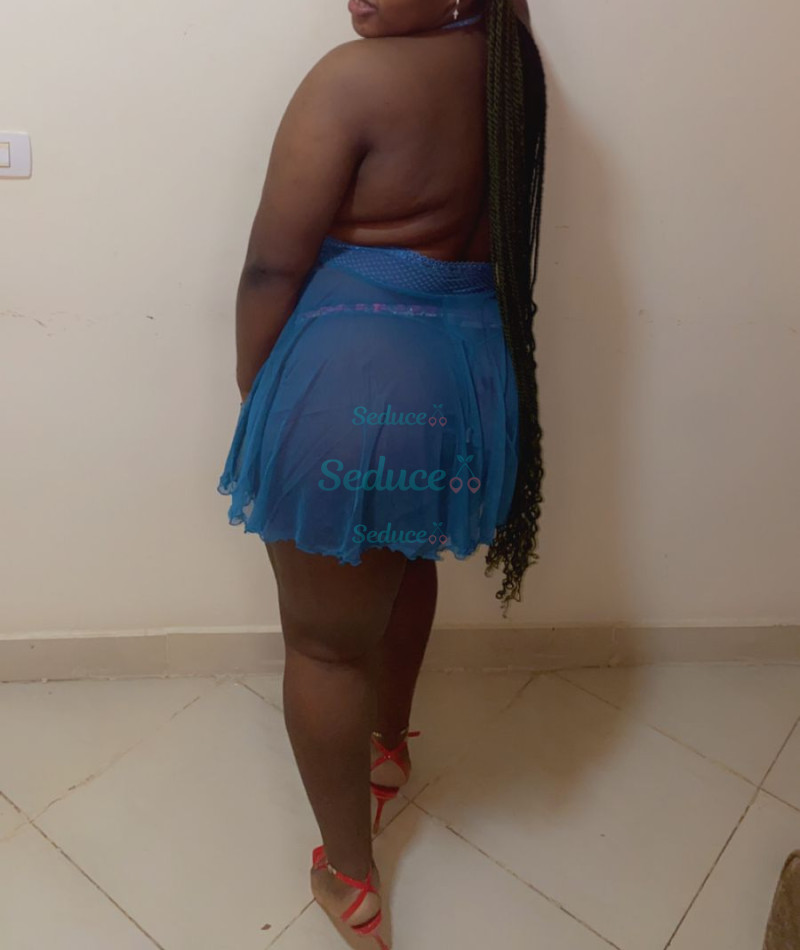Photo escort girl Regina: the best escort service