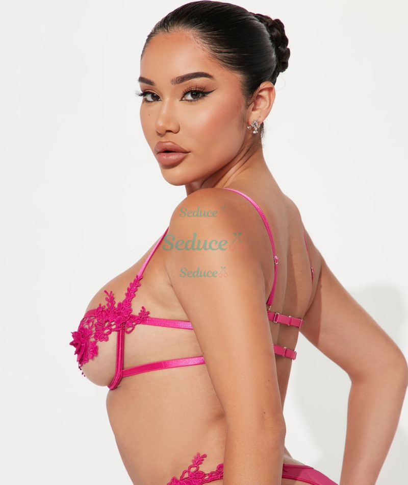 Photo escort girl Zarina: the best escort service
