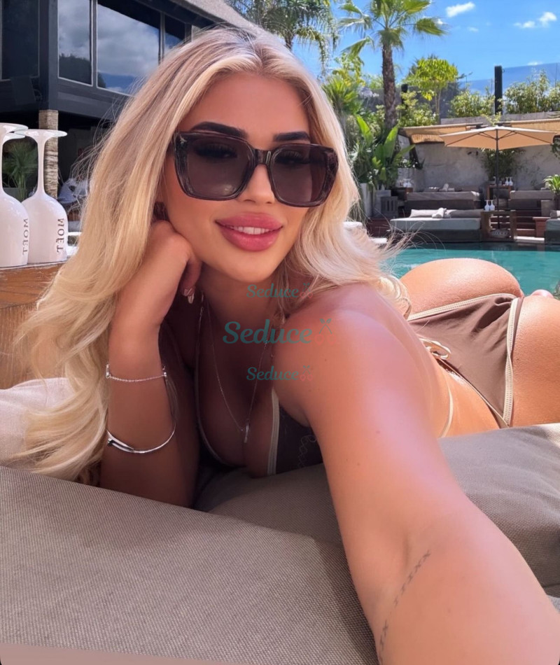 Photo escort girl Maria: the best escort service