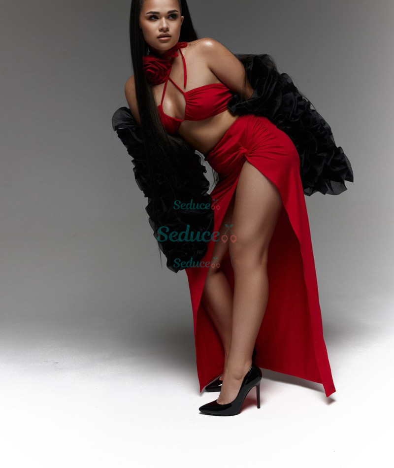 Photo escort girl Bella: the best escort service
