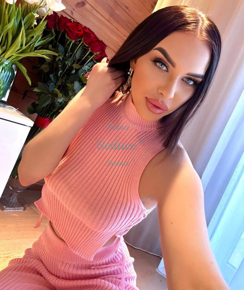 Photo escort girl Asha: the best escort service