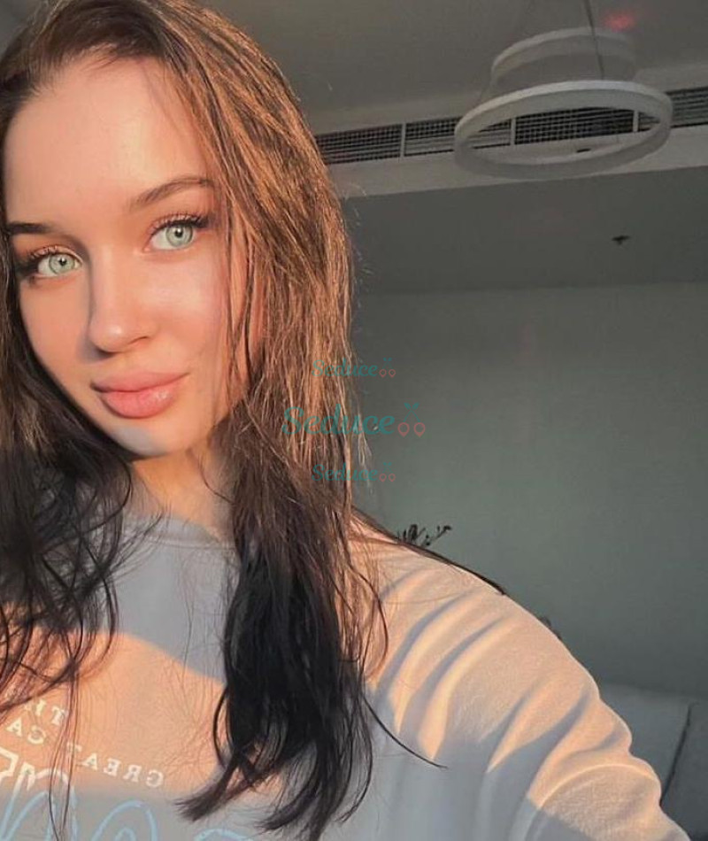 Photo escort girl Karina: the best escort service