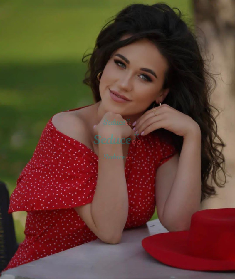 Photo escort girl KARINA: the best escort service