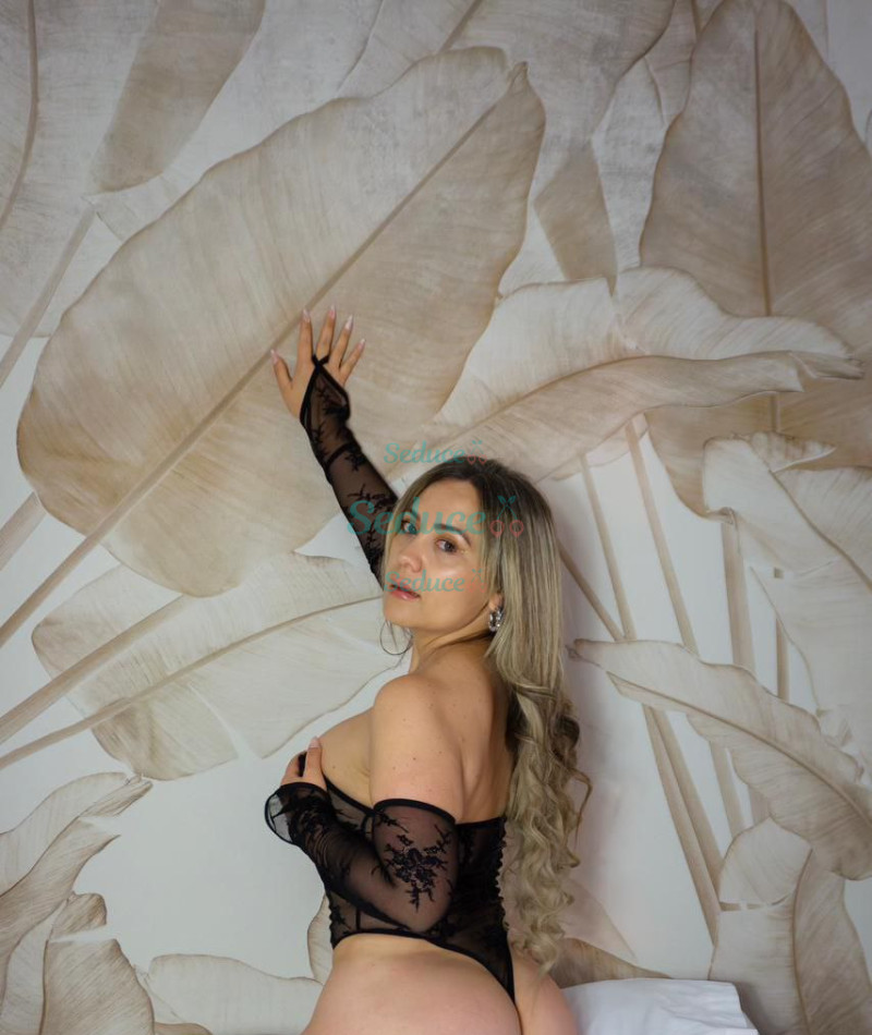 Photo escort girl Anais: the best escort service