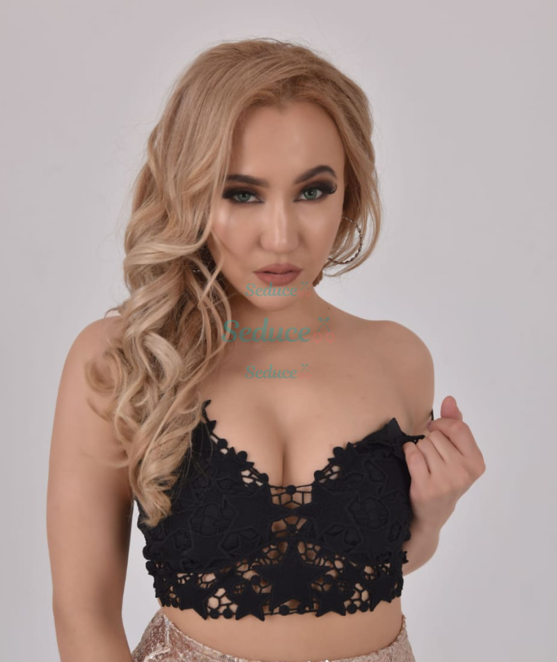 Photo escort girl Sabina : the best escort service