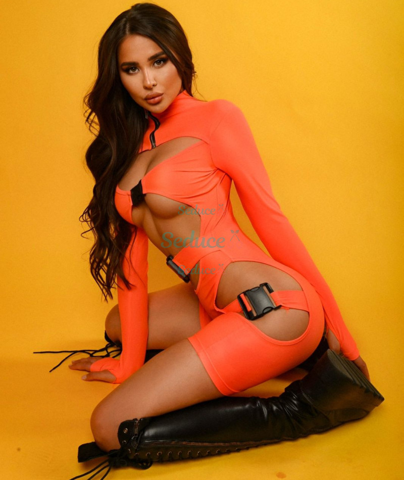 Photo escort girl Liana: the best escort service