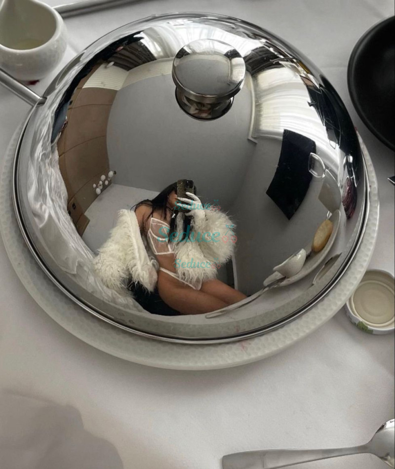 Photo escort girl Dora: the best escort service