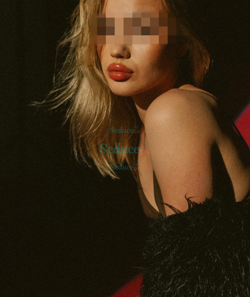 Photo escort girl Cassie: the best escort service