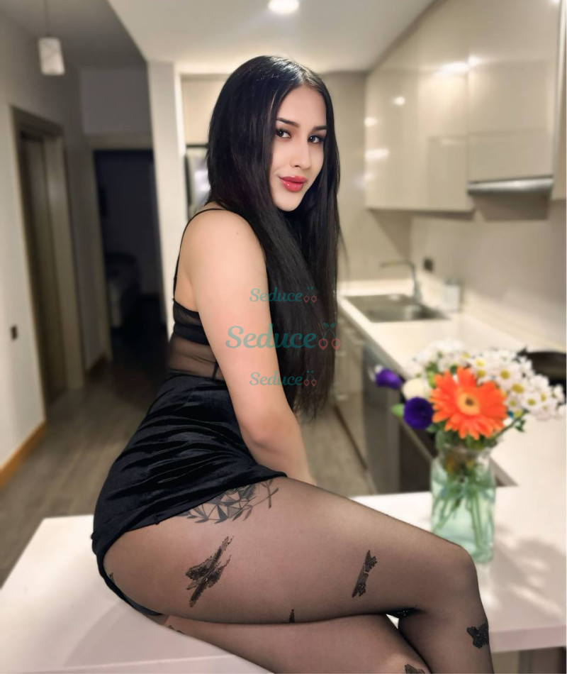 Photo escort girl Xenzade: the best escort service