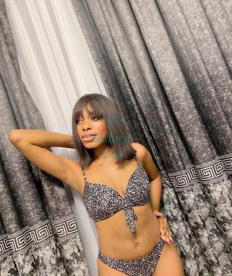Photo escort girl SweetRolli: the best escort service