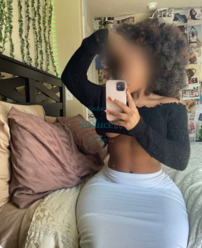 Photo escort girl Essie : the best escort service
