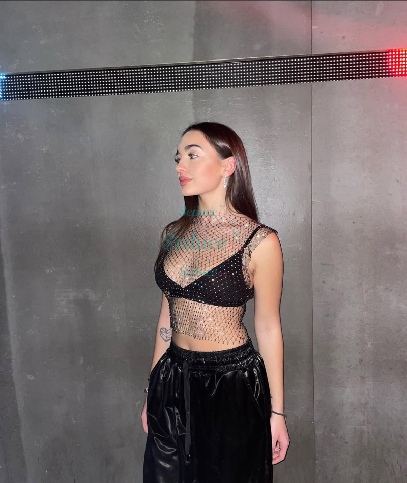 Photo escort girl Amina: the best escort service