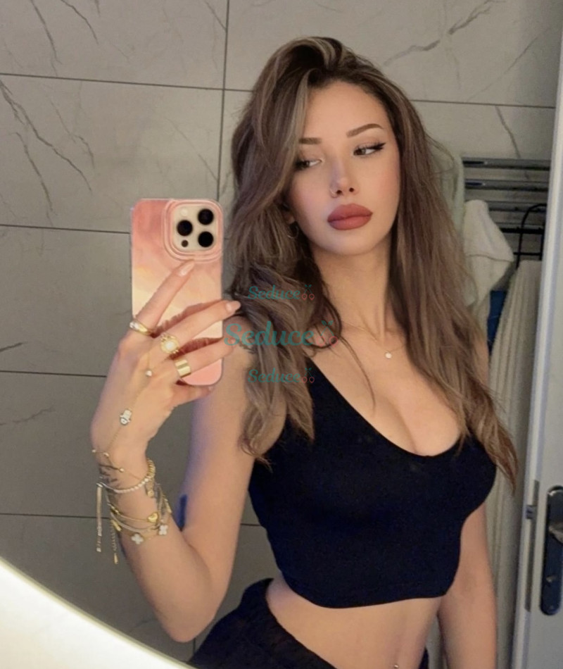 Photo escort girl Funda: the best escort service